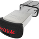 Illustration for article titled Where Is the Worlds Smallest 128GB Flash Drive Hiding All Its Storage?